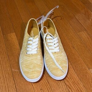 Universal Thread Shoes 🌸Brand New